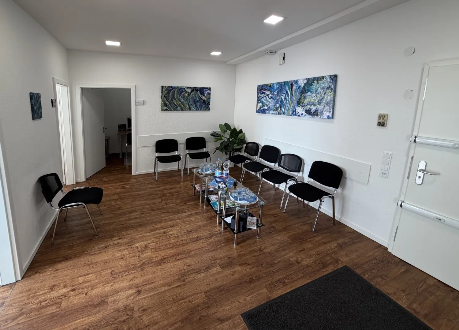 Wartezimmer Hennef